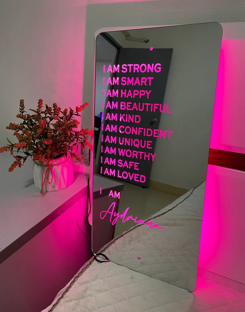 AURA MIRROR™
